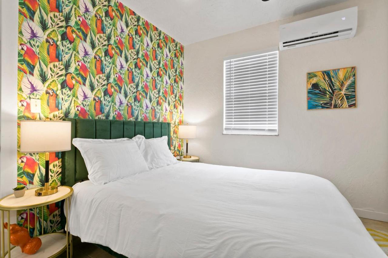 Bayside Safari 1Bed 1 Bath Apartment Tampa Exterior photo