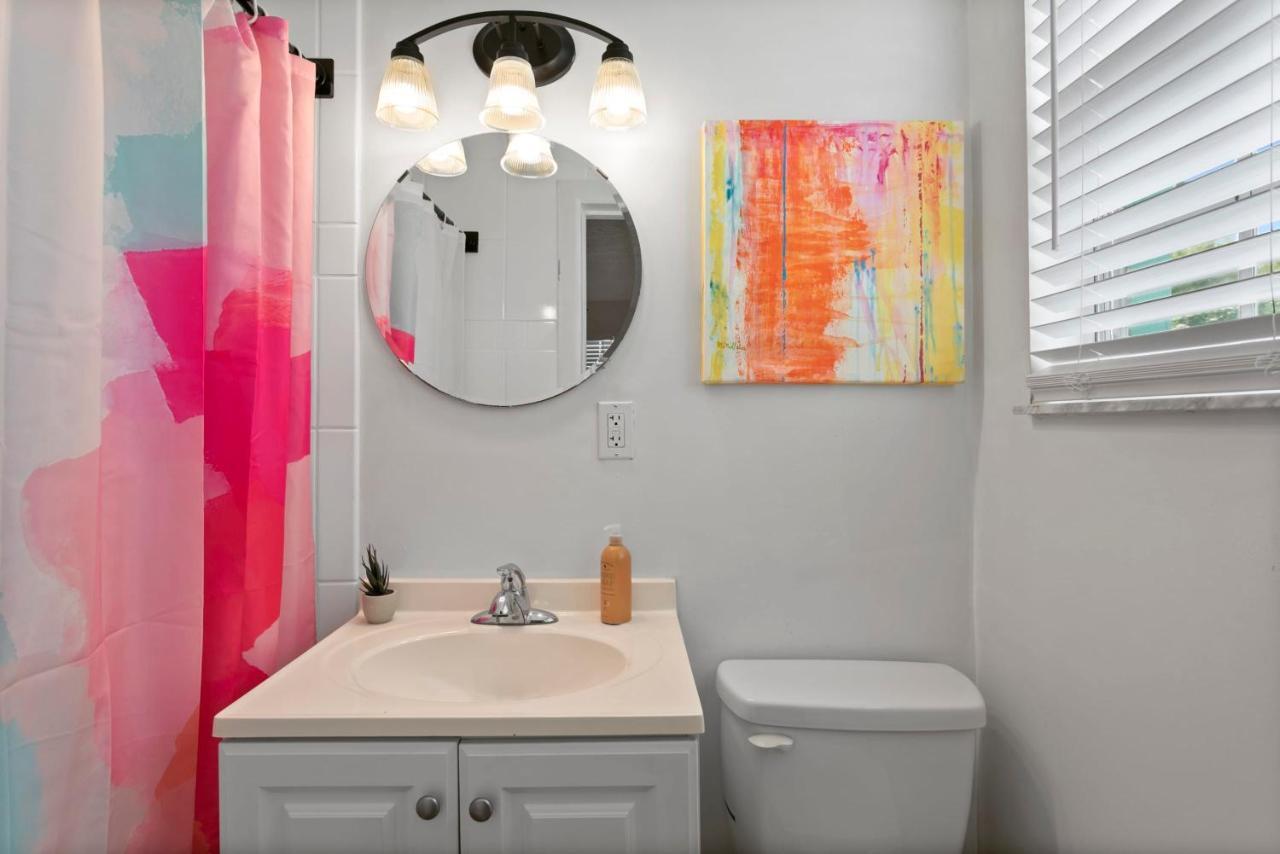 Bayside Safari 1Bed 1 Bath Apartment Tampa Exterior photo